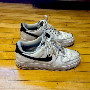 Air Force One’s size 12